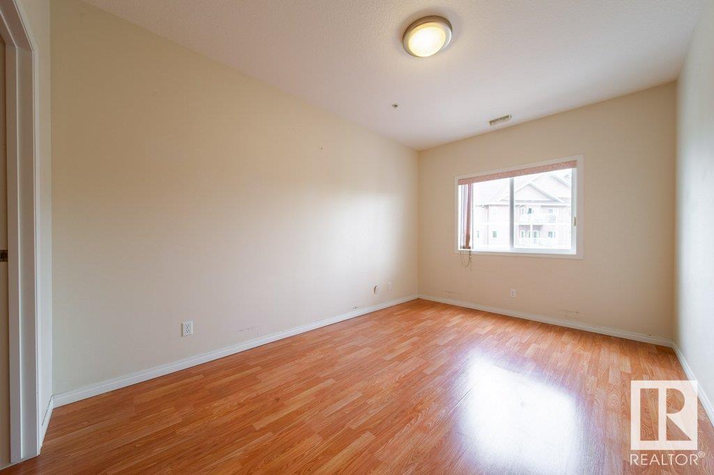 Photo 16 of 303 4304 139 Av Nw, Edmonton AB