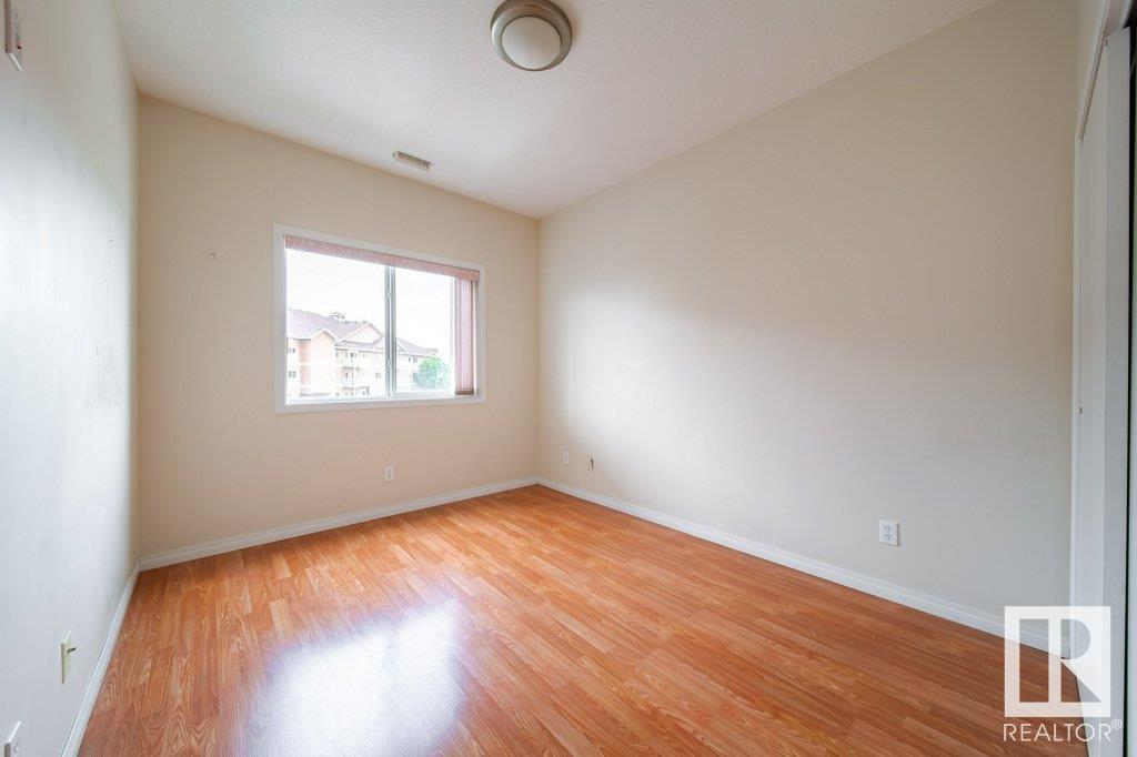 Photo 21 of 303 4304 139 Av Nw, Edmonton AB