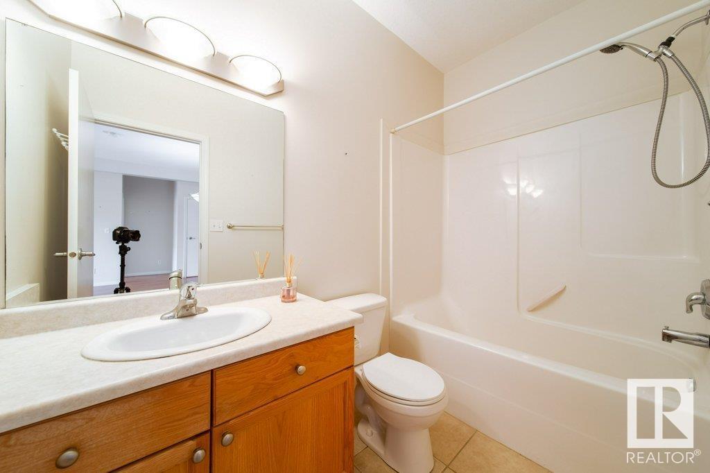 Photo 23 of 303 4304 139 Av Nw, Edmonton AB