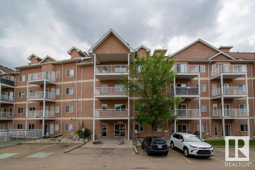 Photo 3 of 303 4304 139 Av Nw, Edmonton AB