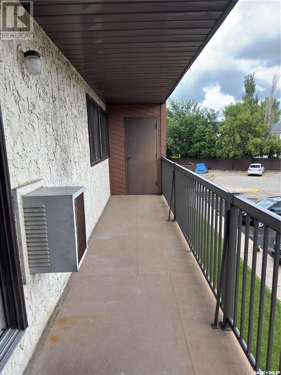 Photo 10 of 205 3308 33rd Street W, Saskatoon SK