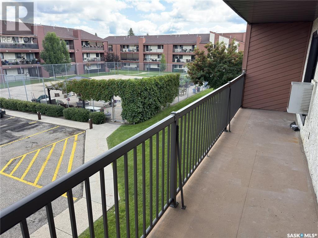 Photo 11 of 205 3308 33rd Street W, Saskatoon SK