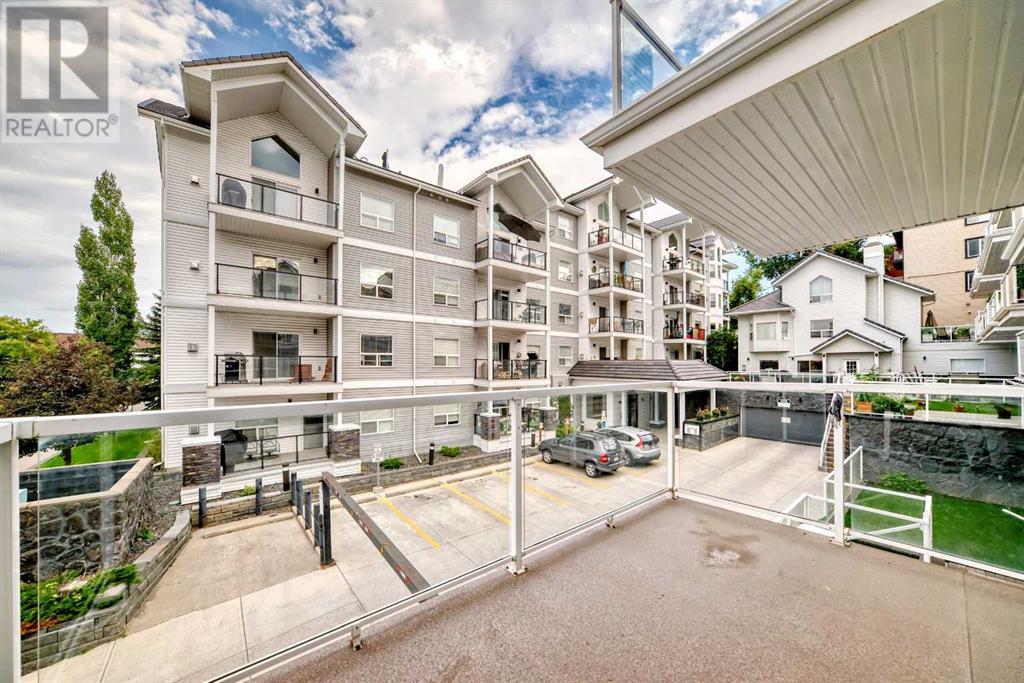 Photo 12 of 3 1441 23 Avenue Sw, Calgary AB