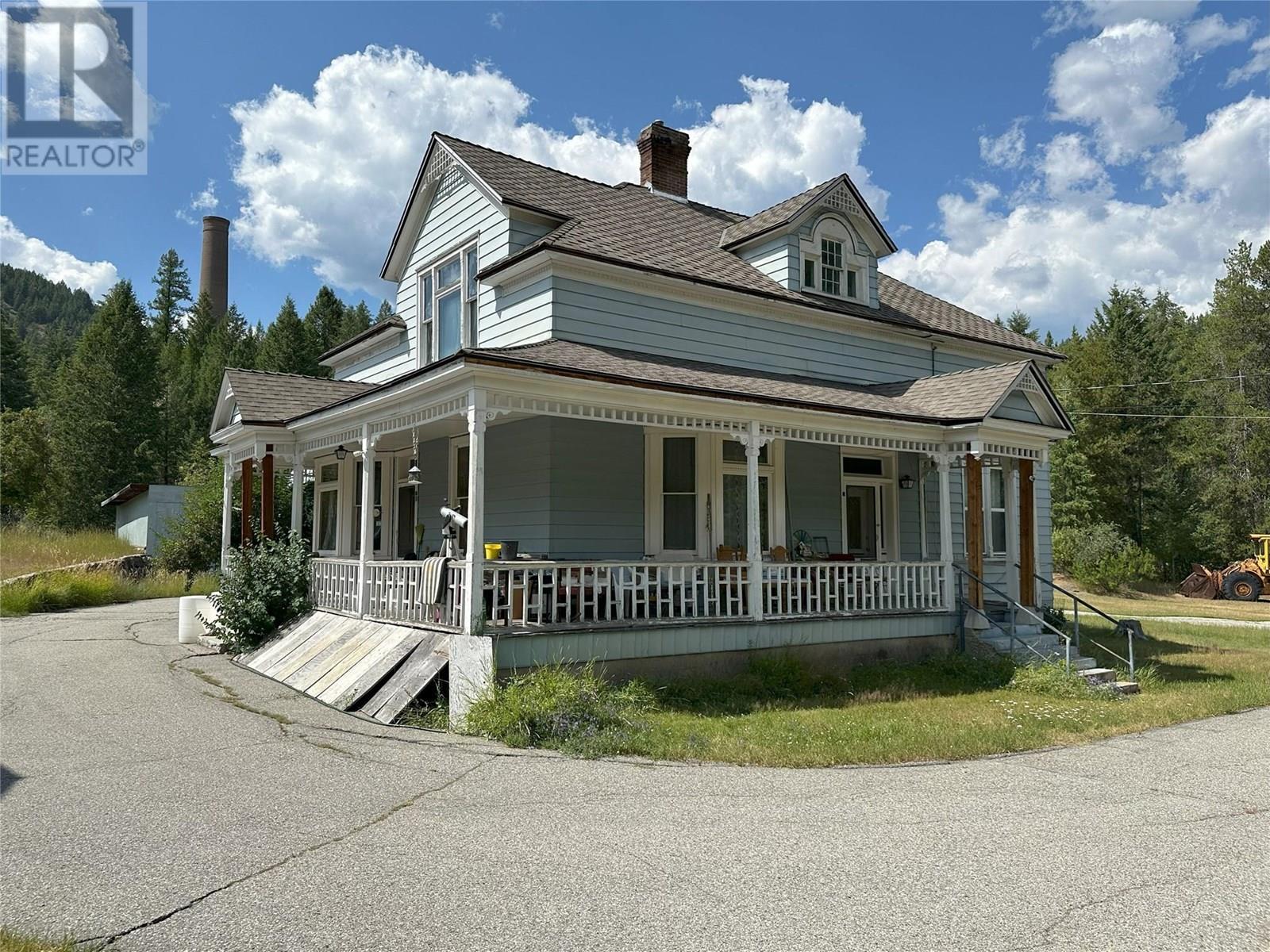 650 SUTHERLAND Avenue, Greenwood