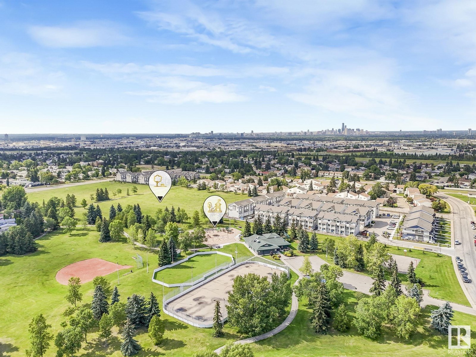 Photo 2 of 1170 Millbourne E Nw, Edmonton AB