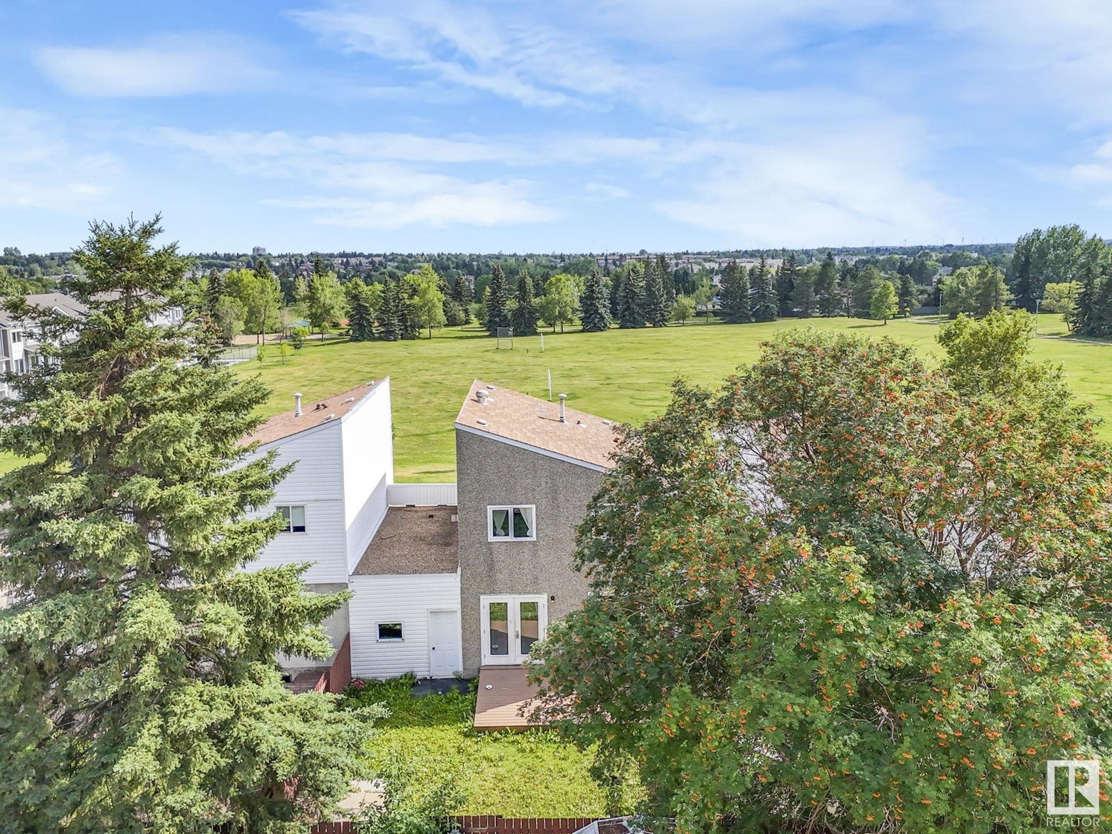 Photo 64 of 1170 Millbourne E Nw, Edmonton AB