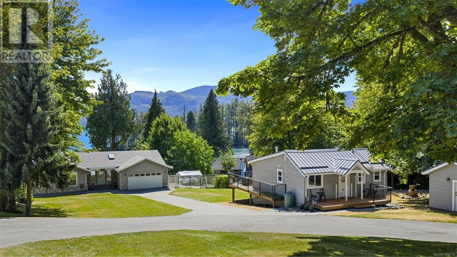 Photo 3 of 10182 Youbou Rd, Youbou BC