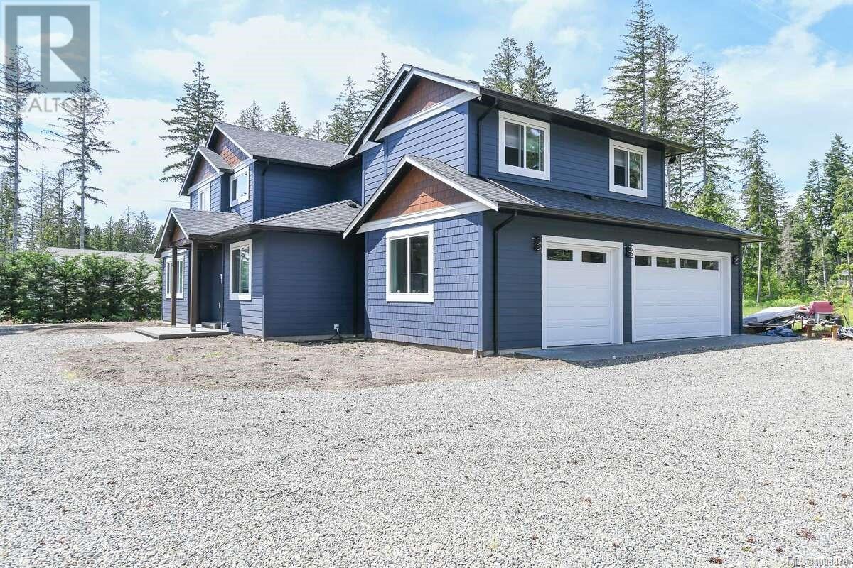 Photo 32 of 2390 Barbara Rd, Courtenay BC