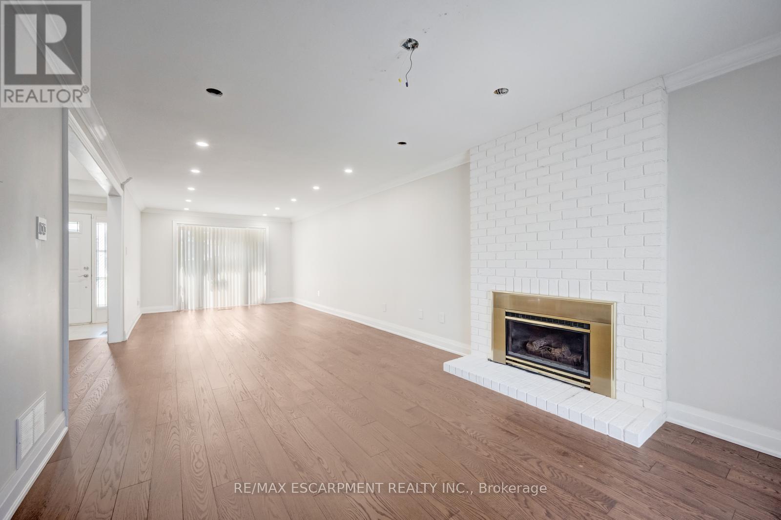 Photo 44 of 17 Nantucket Crescent, Brampton ON