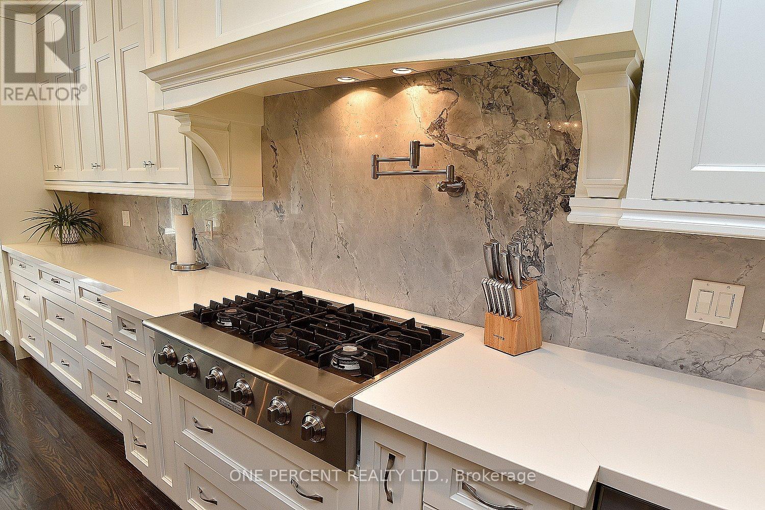 Photo 2 of 4180 Lakeshore Road, Burlington ON