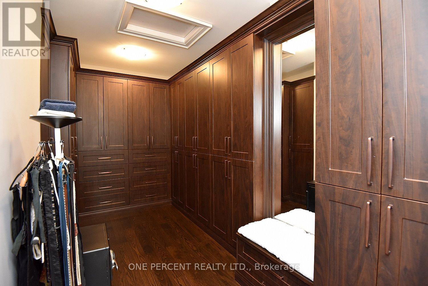 Photo 28 of 4180 Lakeshore Road, Burlington ON