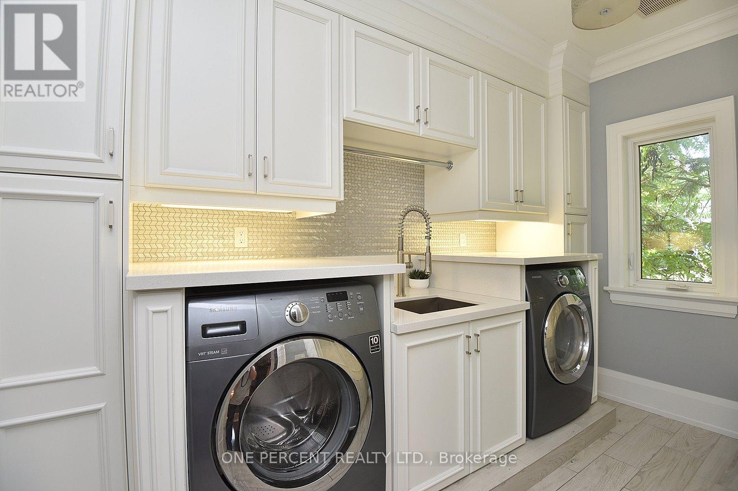Photo 37 of 4180 Lakeshore Road, Burlington ON