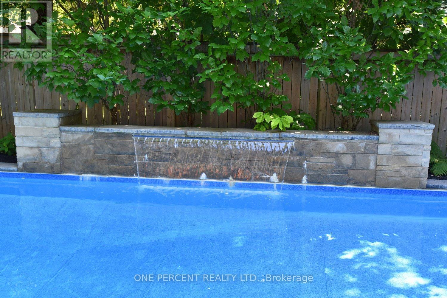 Photo 20 of 4180 Lakeshore Road, Burlington ON