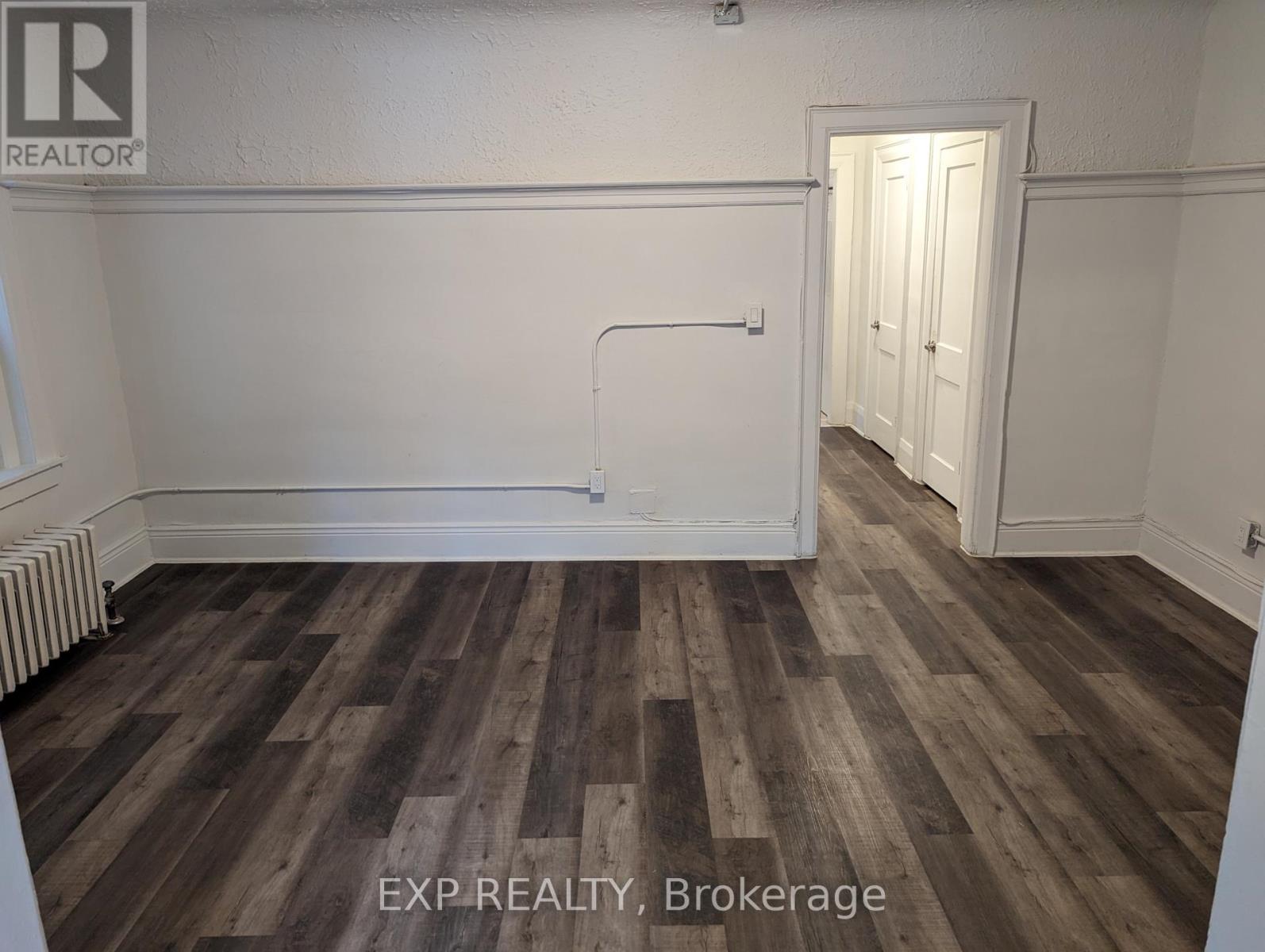 Photo 34 of 959 Main Street E, Hamilton ON