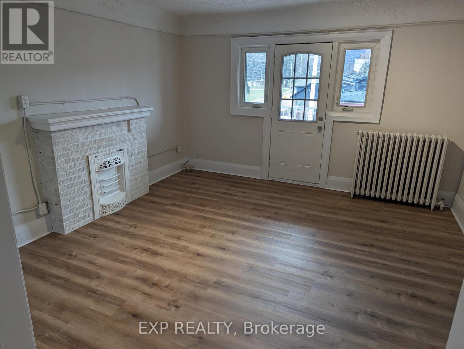 Photo 29 of 959 Main Street E, Hamilton ON