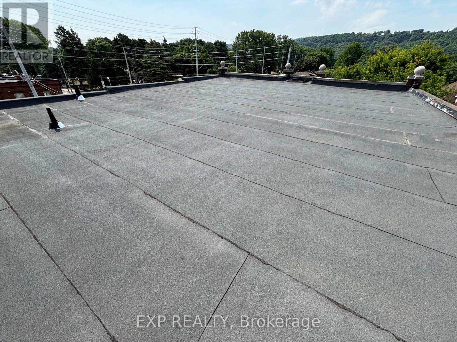 Photo 6 of 959 Main Street E, Hamilton ON