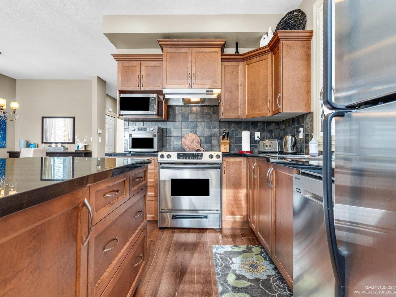 Photo 11 of 6573 193 Street, Surrey BC
