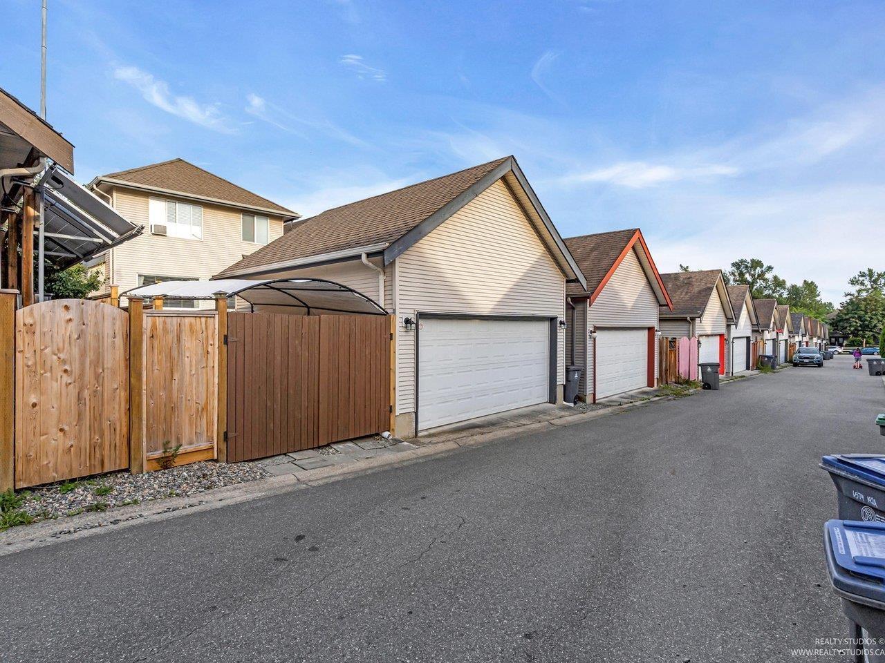 Photo 33 of 6573 193 Street, Surrey BC