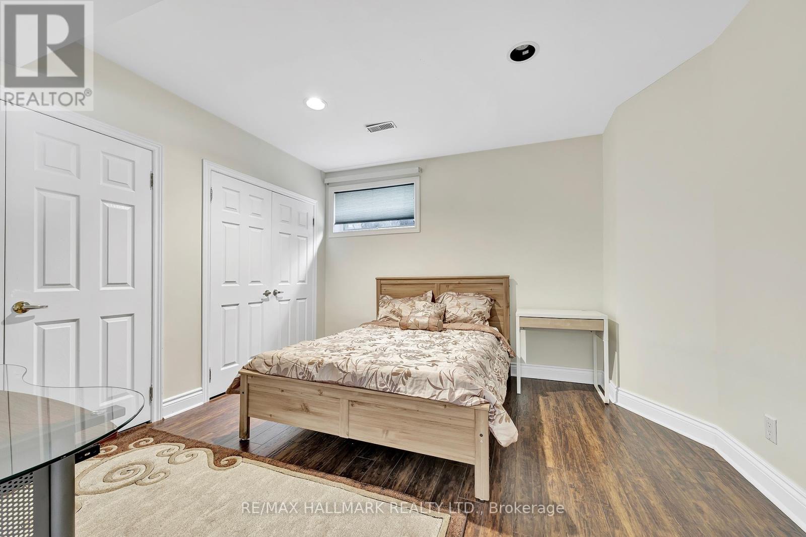 Photo 14 of 6 Montford Drive, Toronto ON