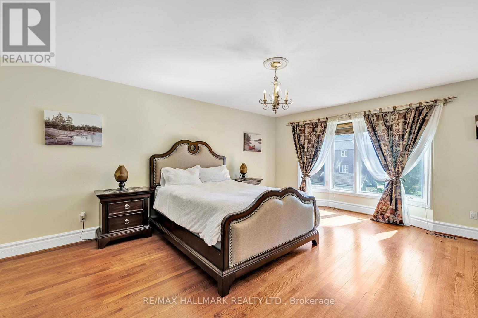Photo 18 of 6 Montford Drive, Toronto ON