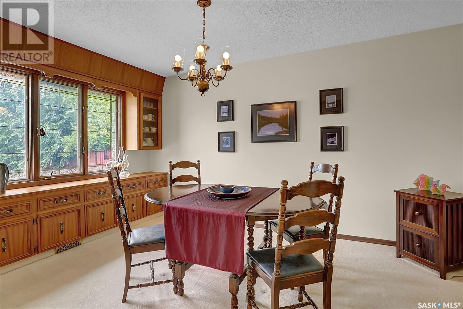 Single Family House 2 Level for Sale in  Selkirk CRESCENT Regina 