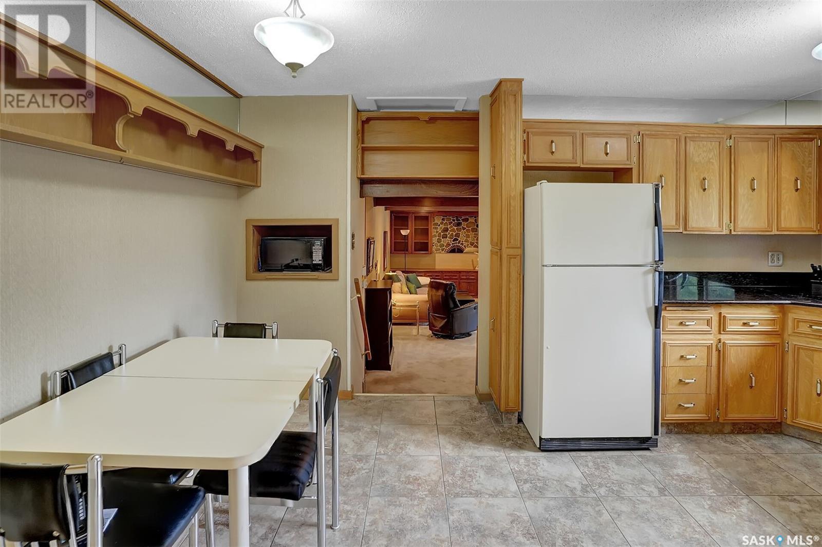 Single Family House 2 Level for Sale in  Selkirk CRESCENT Regina 
