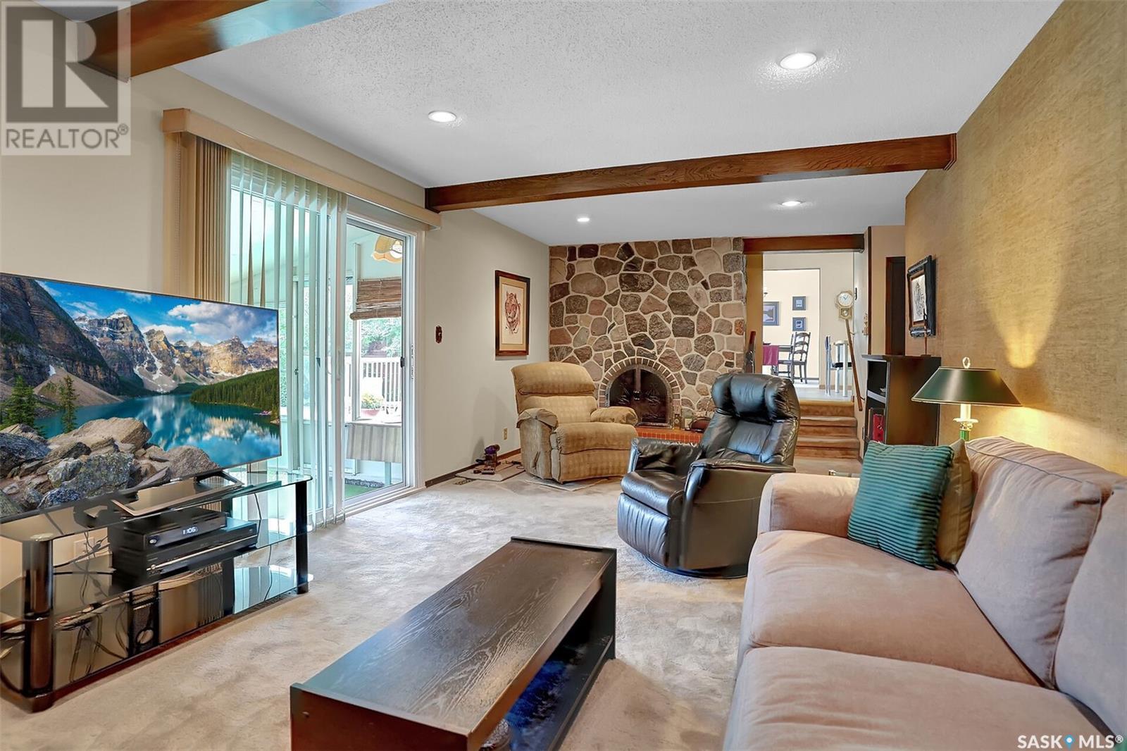 Single Family House 2 Level for Sale in  Selkirk CRESCENT Regina 