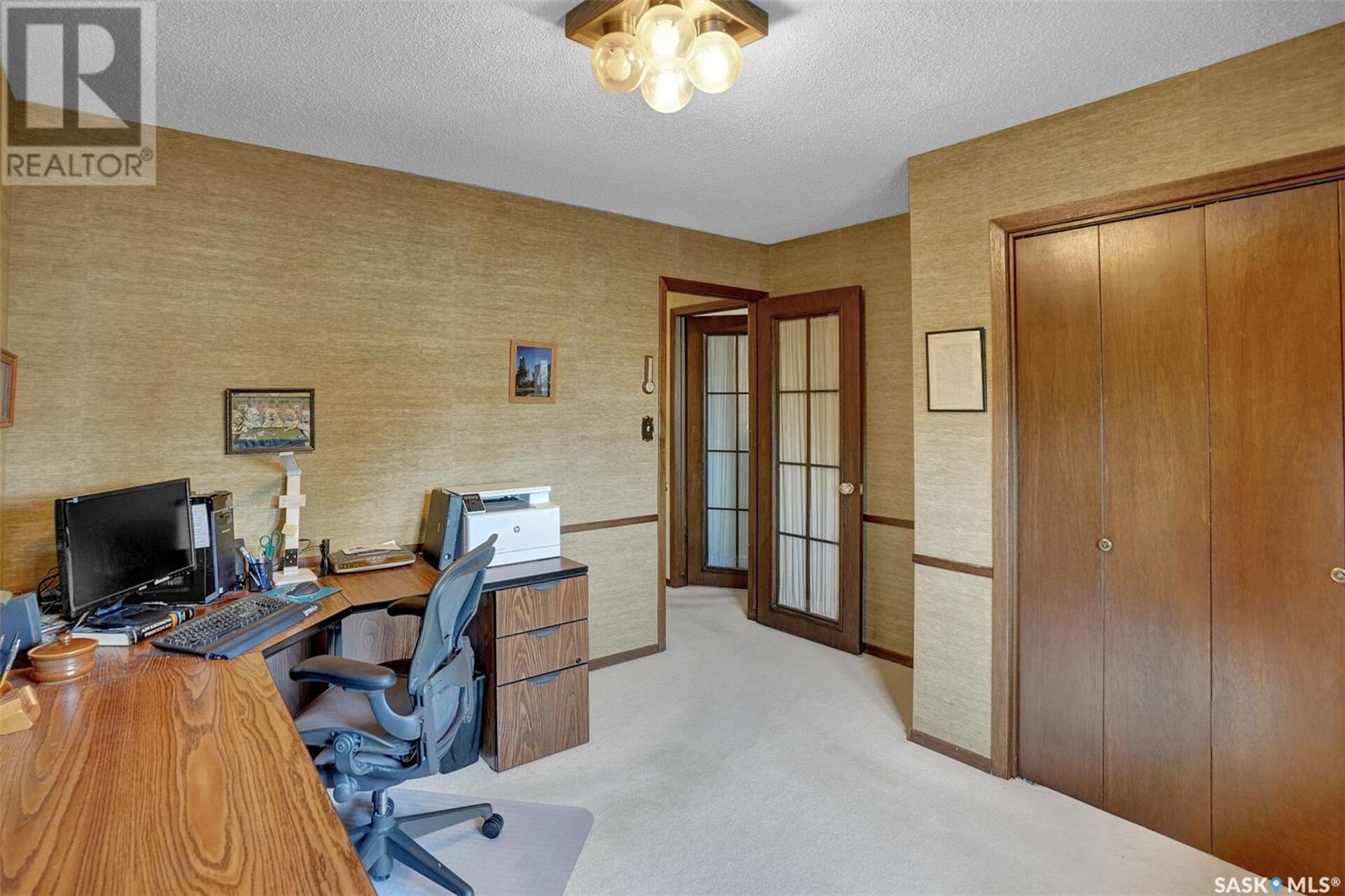 Single Family House 2 Level for Sale in  Selkirk CRESCENT Regina 