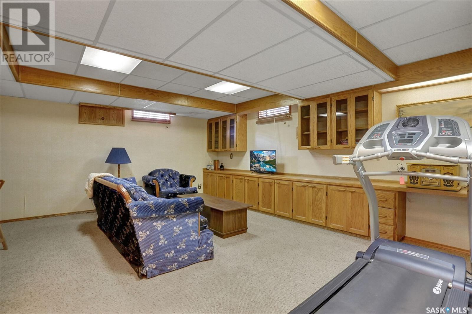 Single Family House 2 Level for Sale in  Selkirk CRESCENT Regina 