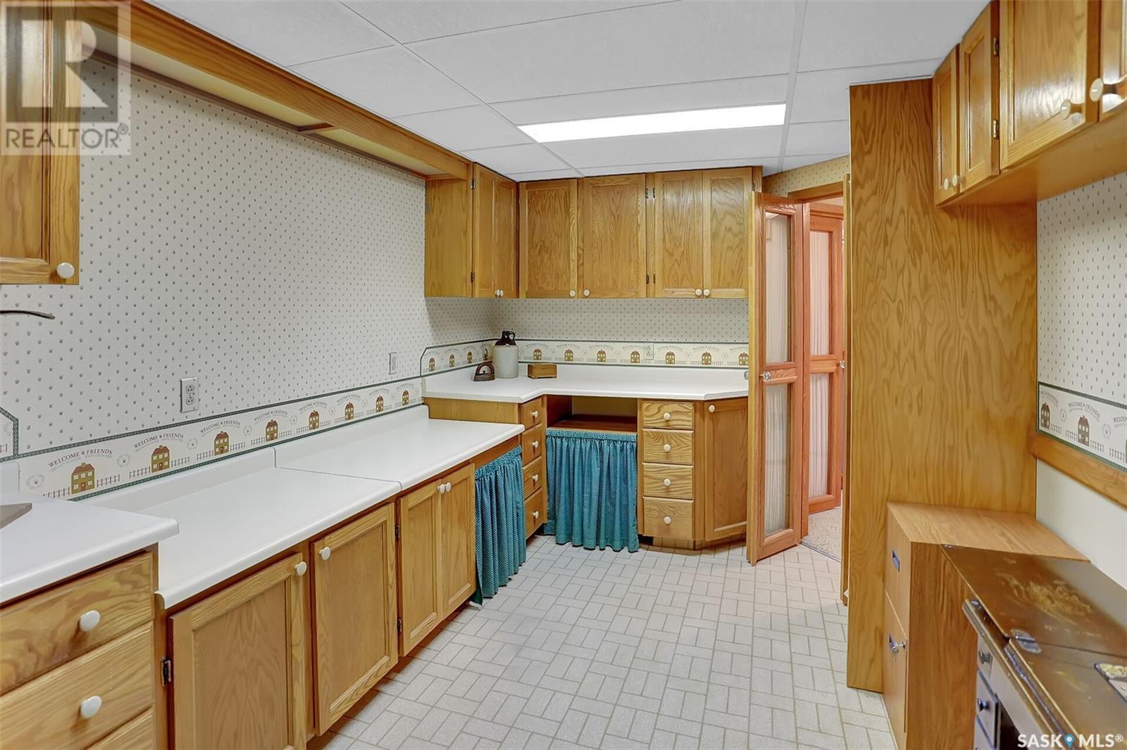 Single Family House 2 Level for Sale in  Selkirk CRESCENT Regina 