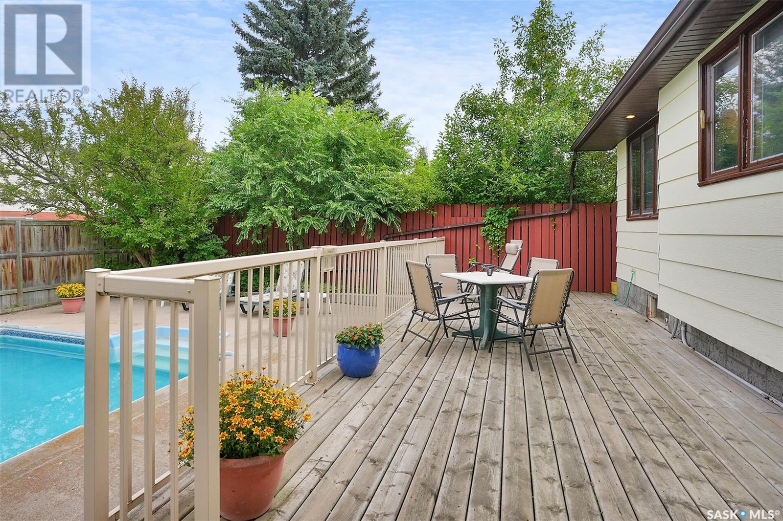 Single Family House 2 Level for Sale in  Selkirk CRESCENT Regina 