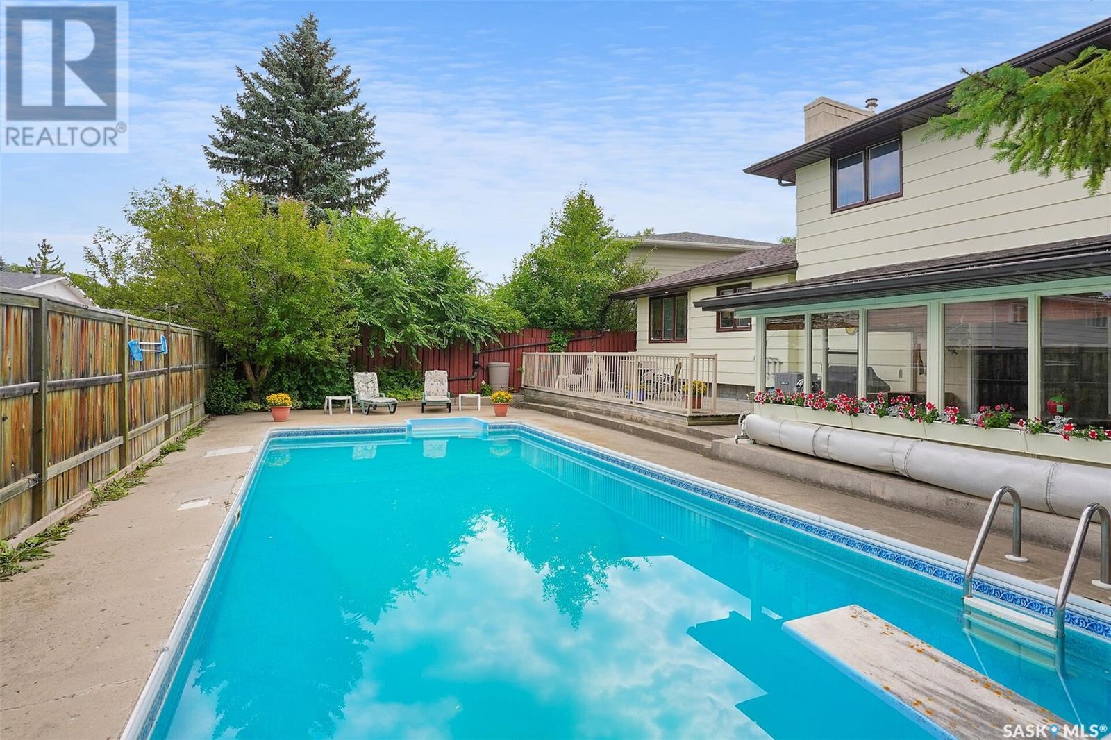 Single Family House 2 Level for Sale in  Selkirk CRESCENT Regina 