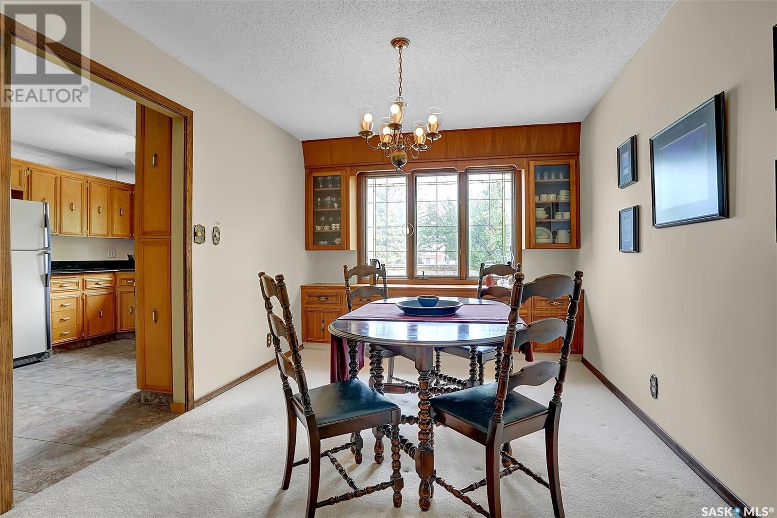 Single Family House 2 Level for Sale in  Selkirk CRESCENT Regina 