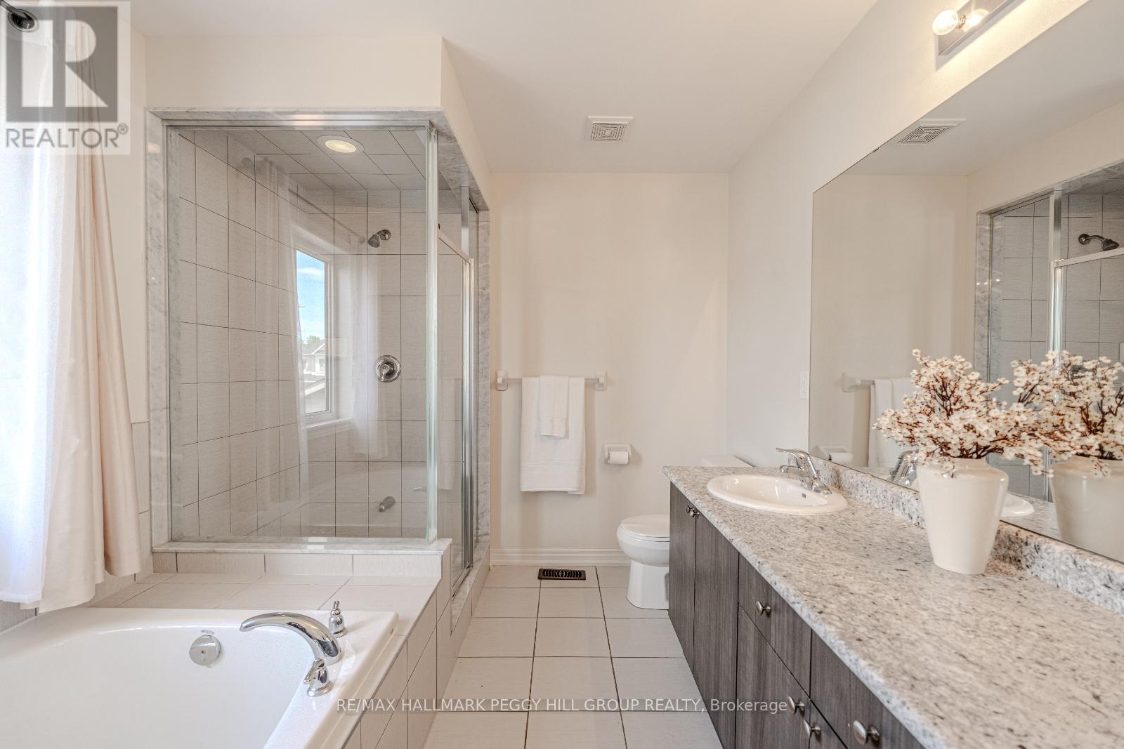 Photo 19 of 25 Mandley Street, Essa ON