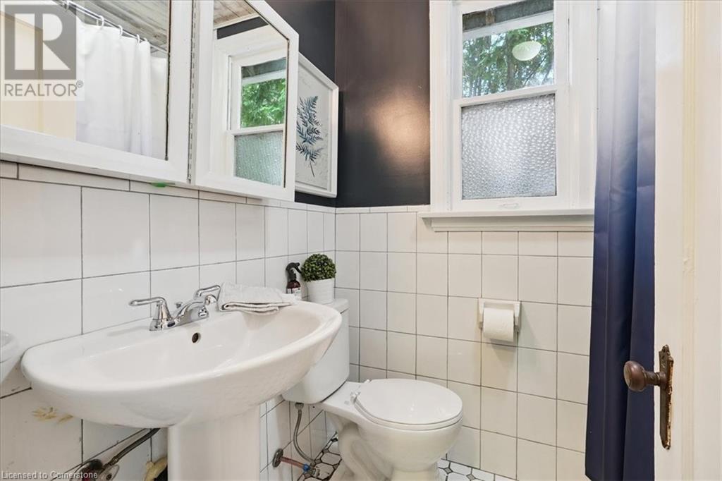 Photo 19 of 1403 Birch Avenue, Burlington ON