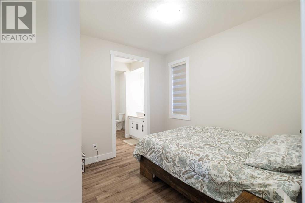 Photo 16 of 629 Southwinds Close Sw, Airdrie AB