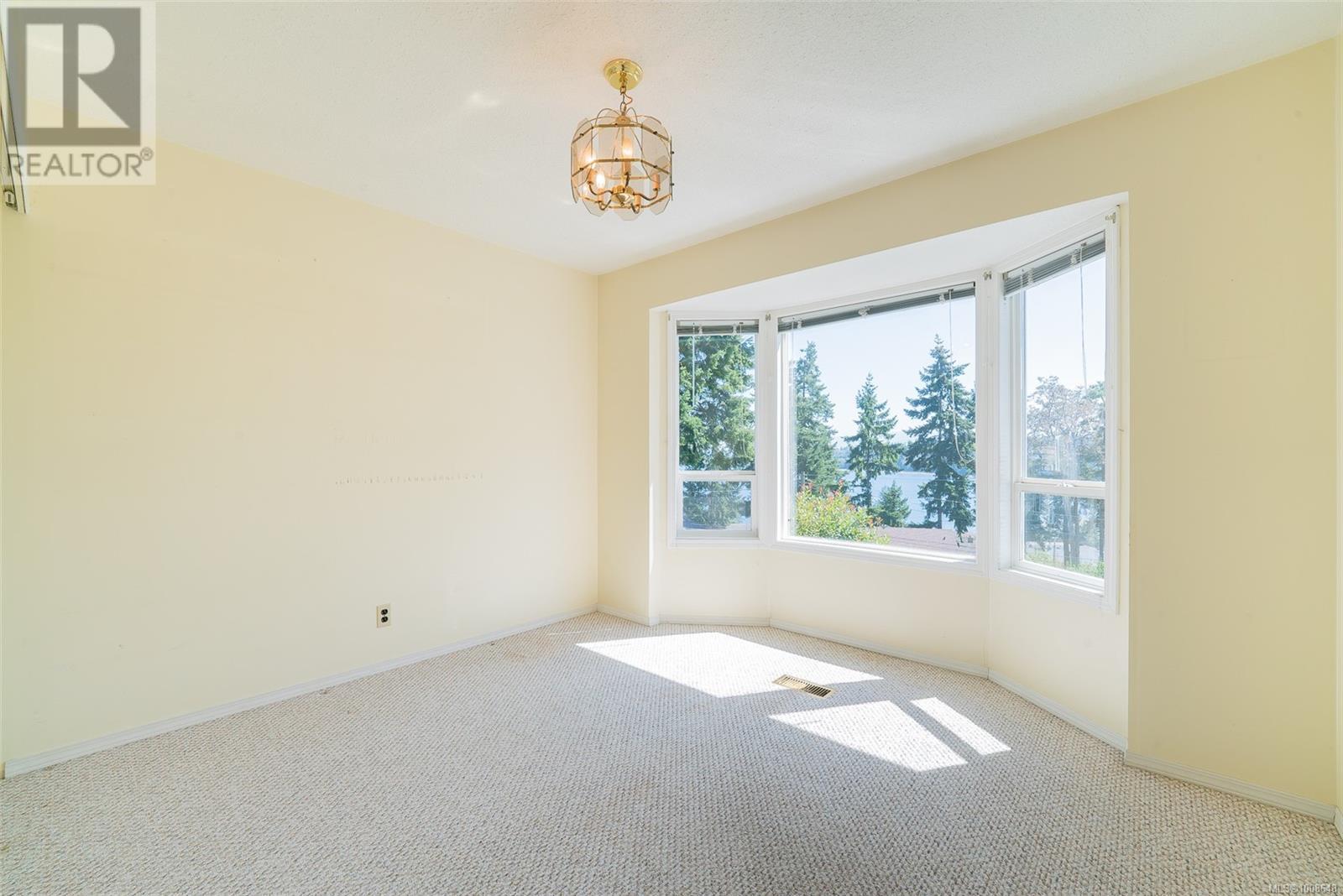 1367 LINCOLN GREEN PL - Image 18