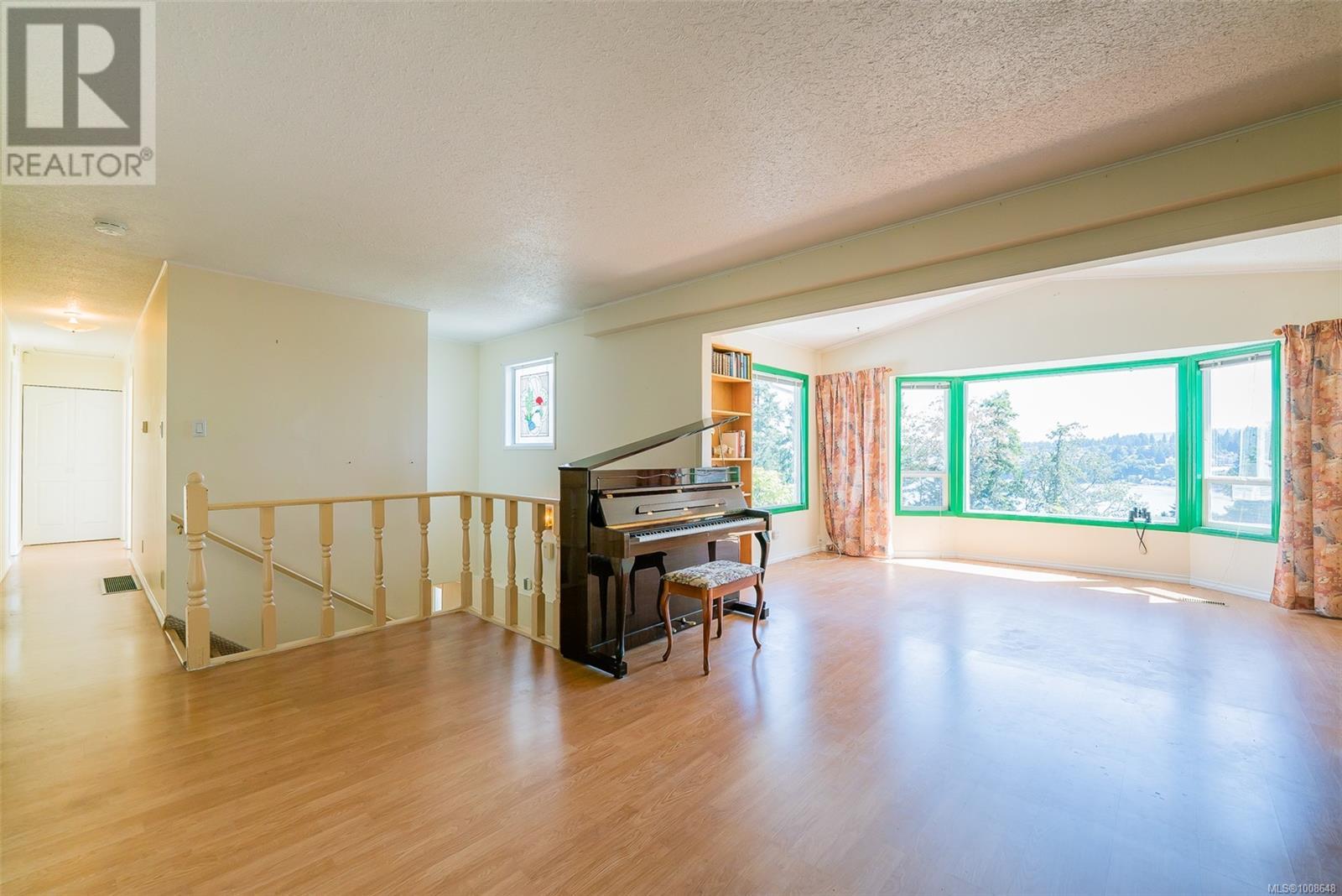 1367 LINCOLN GREEN PL - Image 4