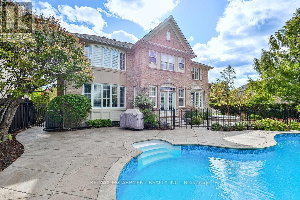 Photo 33 of 597 Hancock Way, Mississauga ON