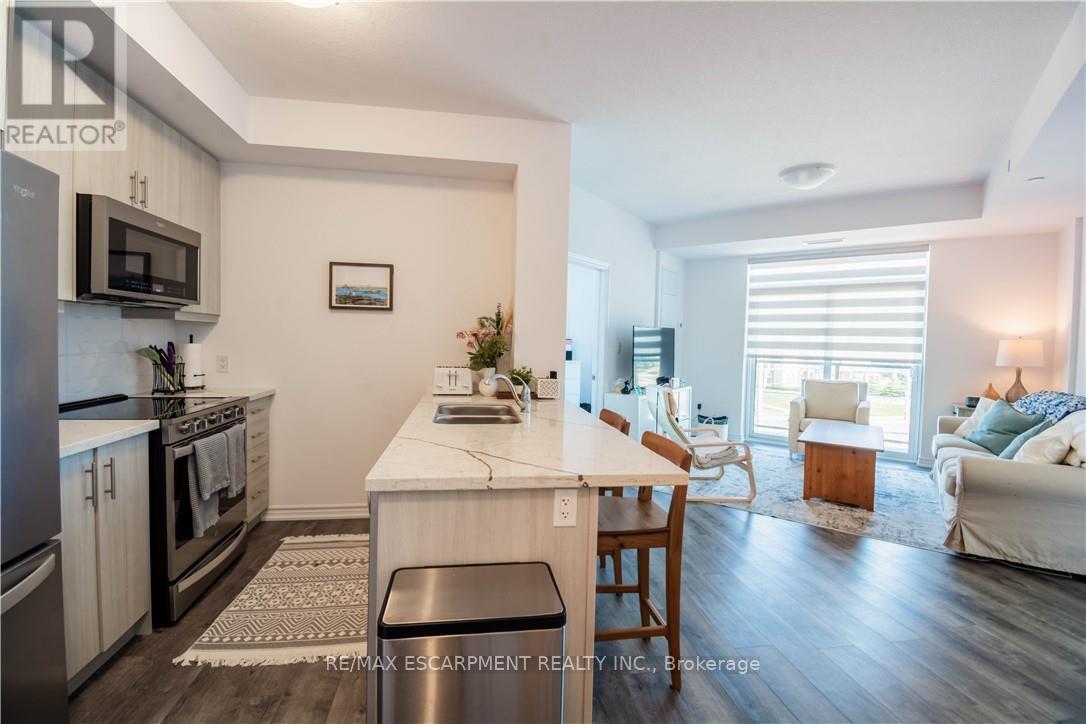 Photo 6 of 333 10 Mallard Trail, Hamilton ON