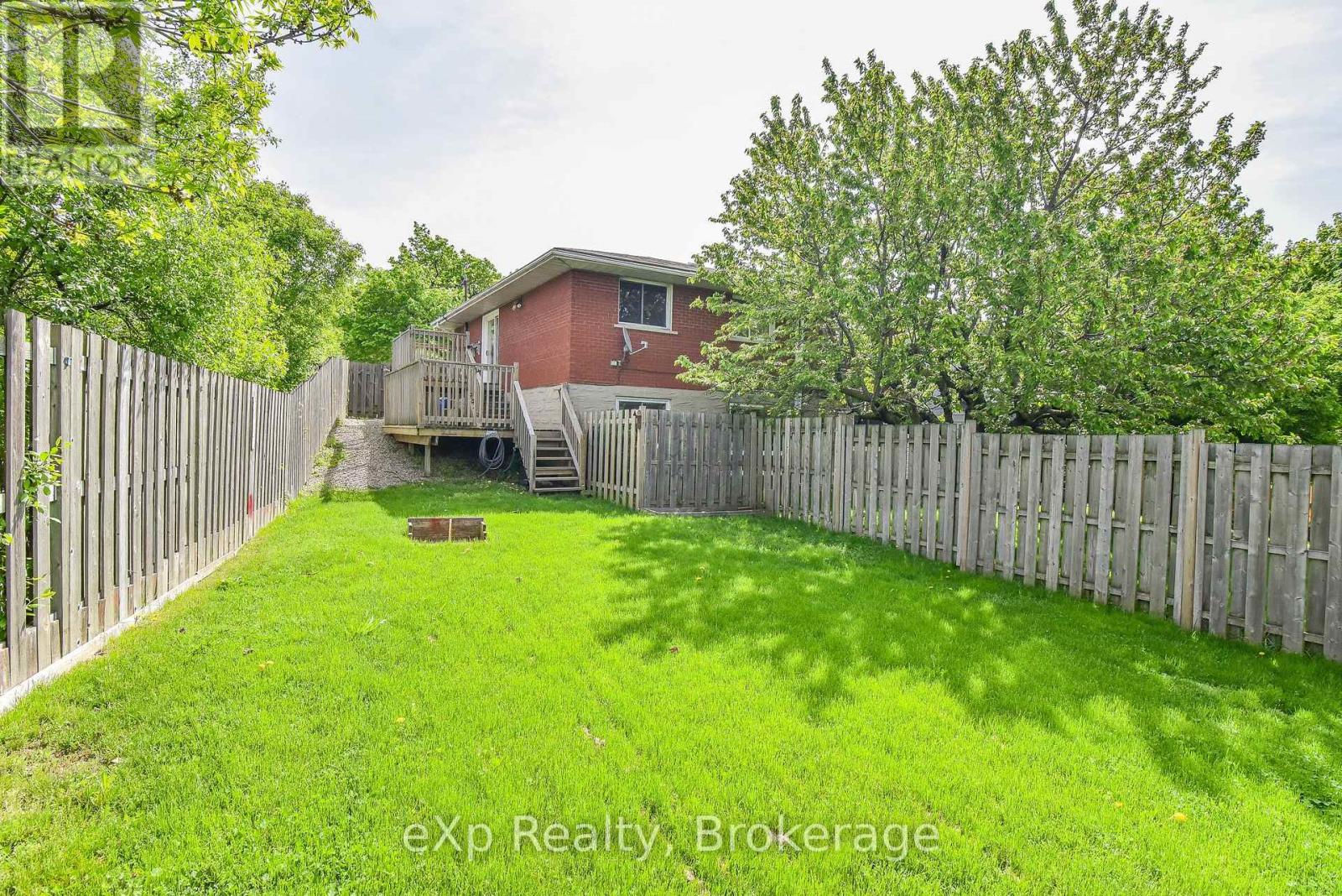 Photo 24 of 373 Hillcrest Road, Cambridge ON
