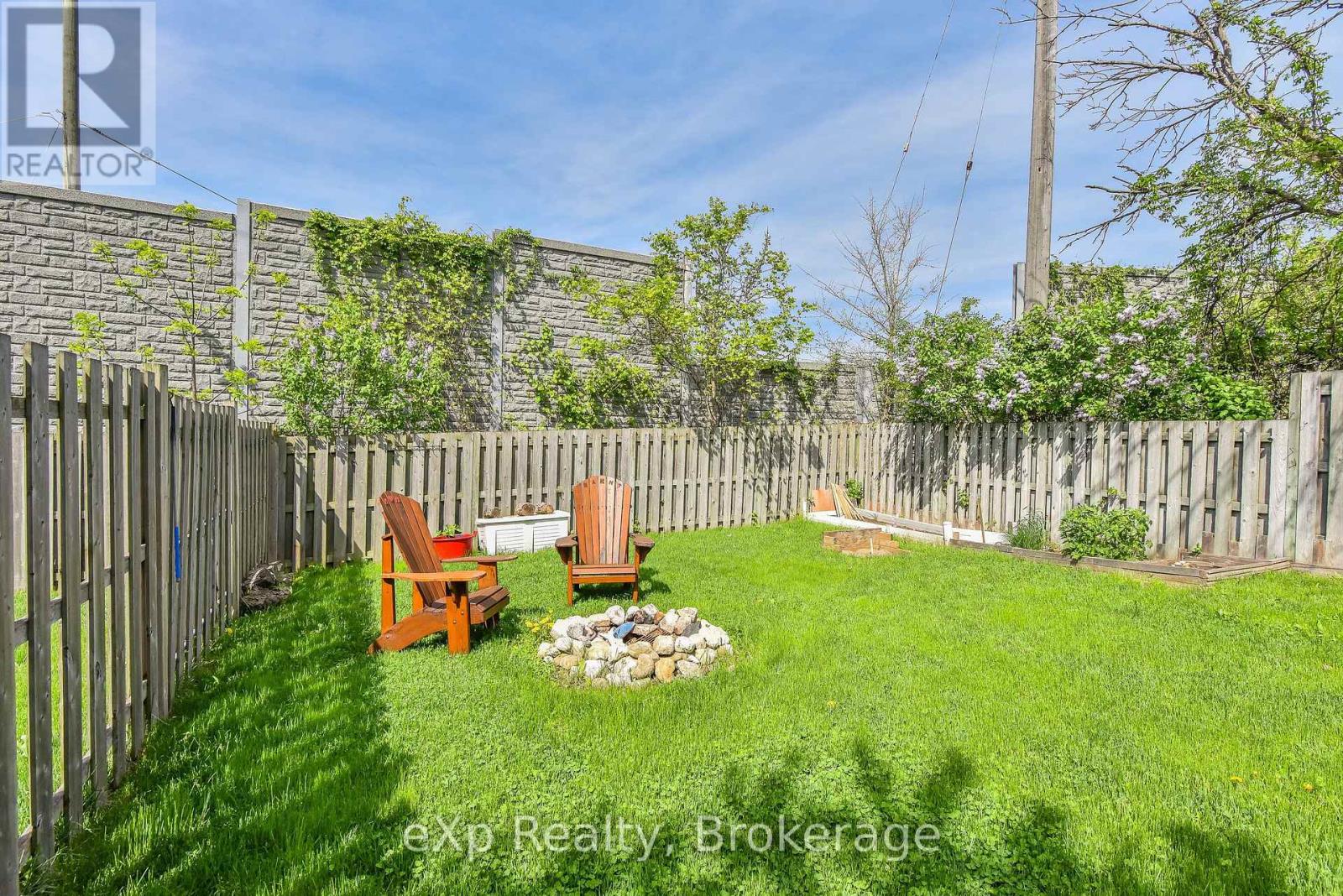 Photo 26 of 373 Hillcrest Road, Cambridge ON