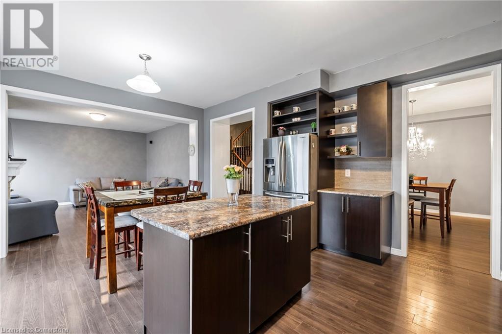 Photo 9 of 20 Gillespie Drive, Brantford ON