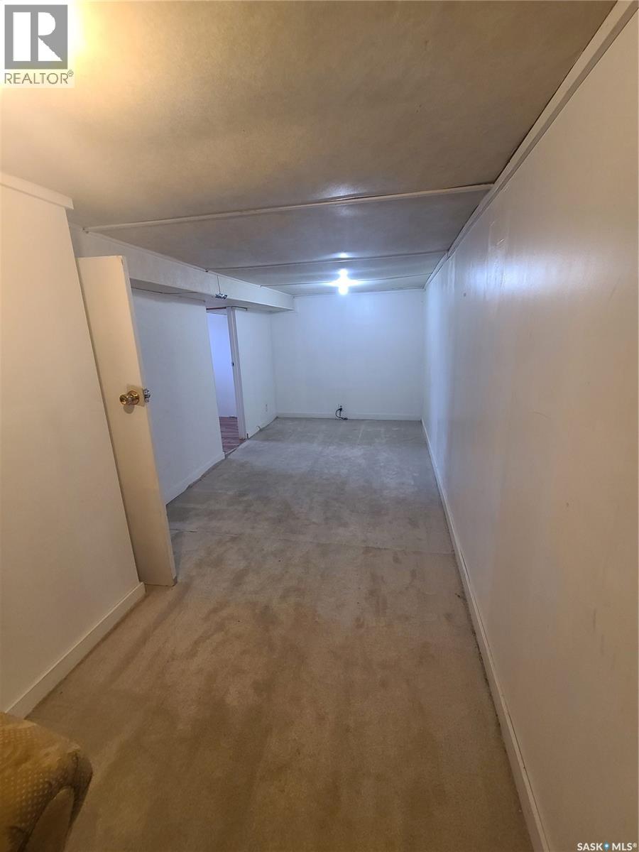 Photo 23 of 1103 4th Avenue Ne, Moose Jaw SK