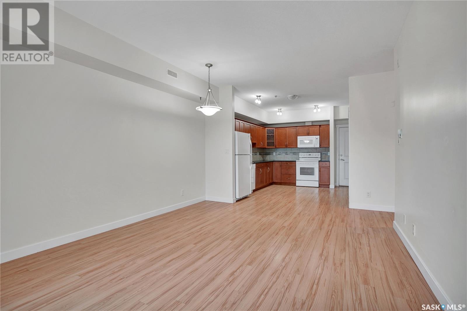 Photo 7 of 215 110 Hampton Circle, Saskatoon SK