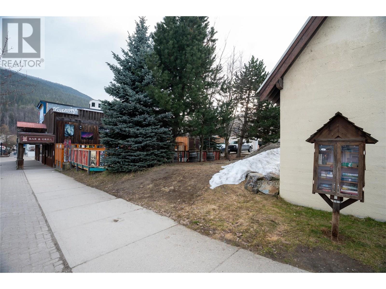 310 Mackenzie Avenue, Revelstoke