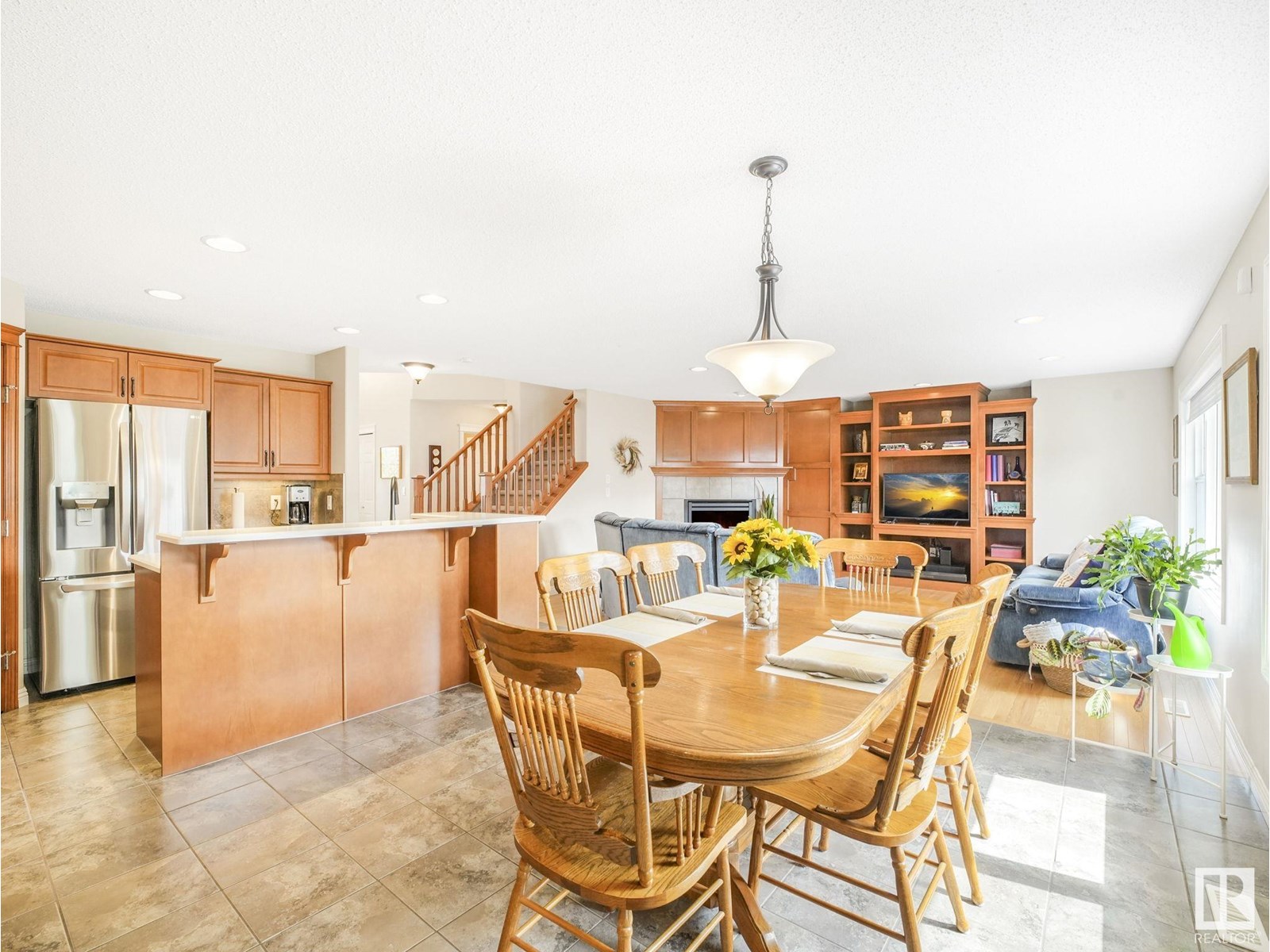 Photo 4 of 1615 Kerr Rd Nw, Edmonton AB