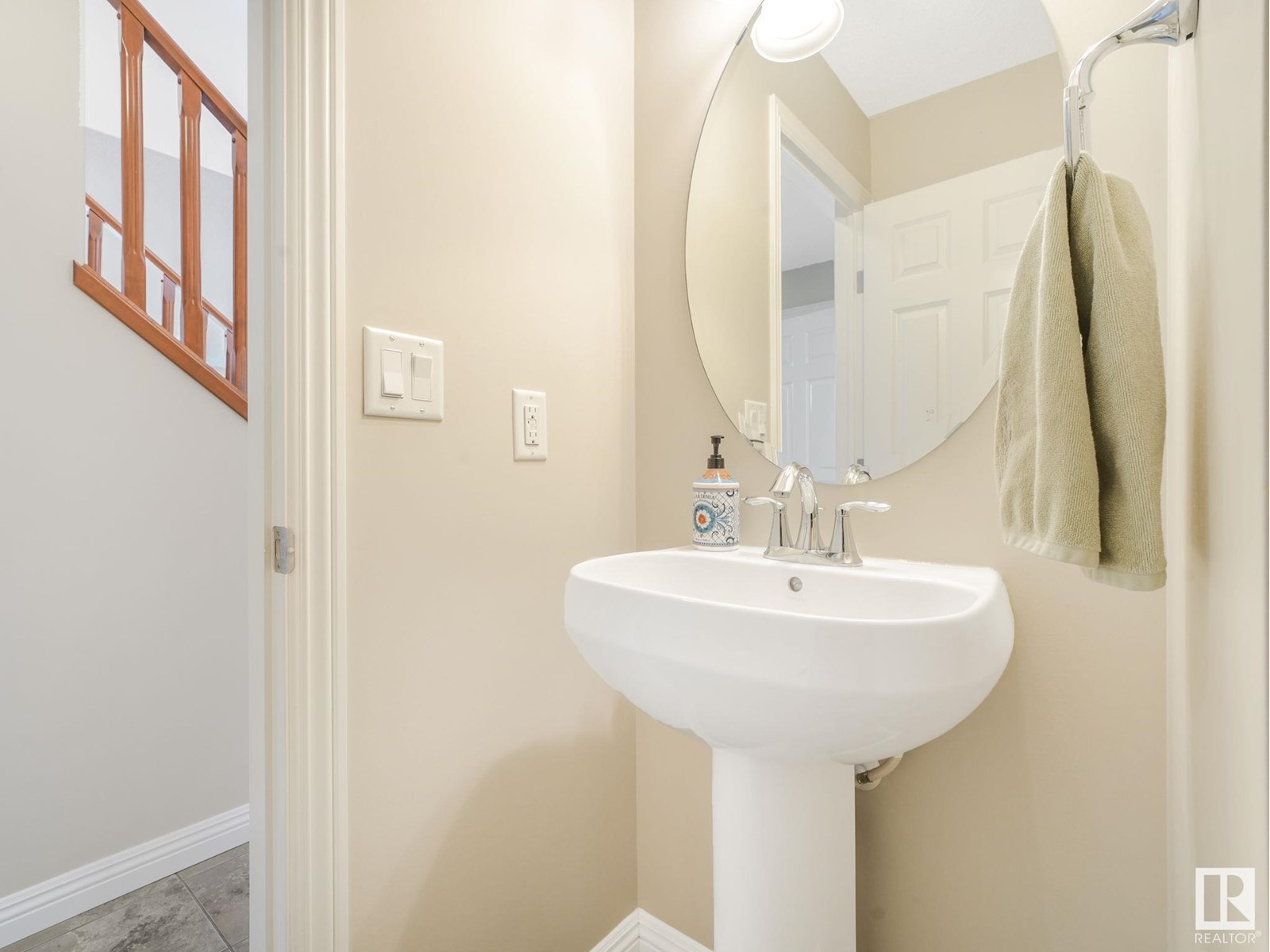 Photo 67 of 1615 Kerr Rd Nw, Edmonton AB