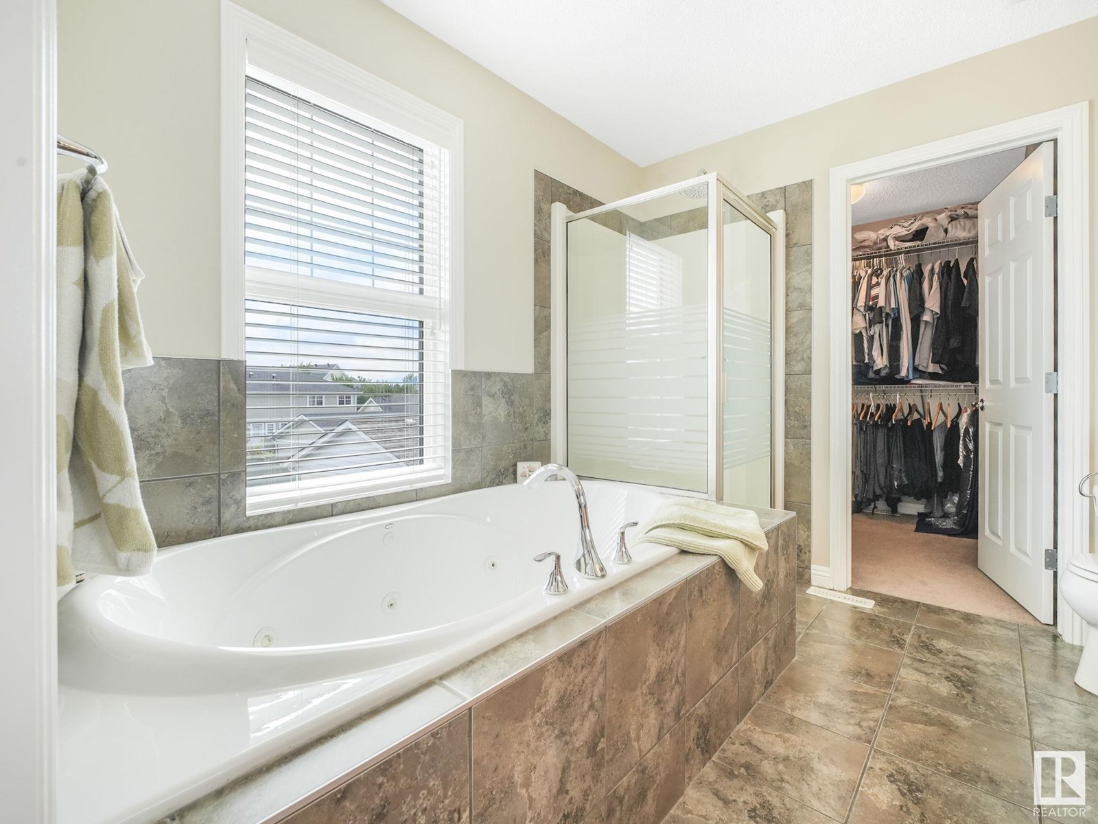 Photo 22 of 1615 Kerr Rd Nw, Edmonton AB