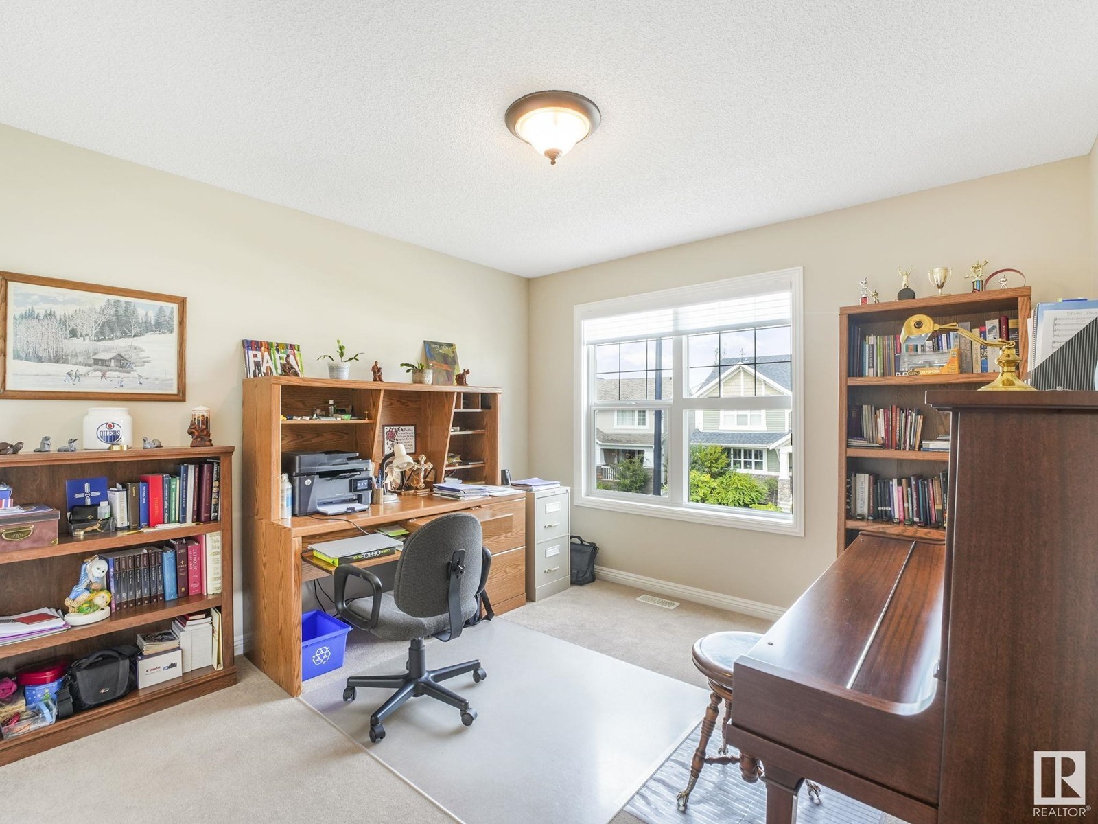 Photo 3 of 1615 Kerr Rd Nw, Edmonton AB